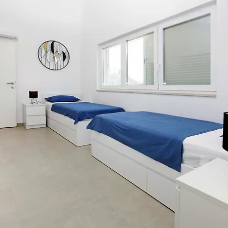 Mami * كورتْشولا